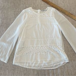 Retro Threads blouse size Xl so pretty see pictures